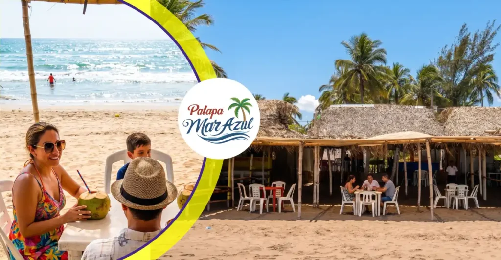 Familia disfrutando de bebidas refrescantes en Palapa Mar Azul frente al mar en Playa de Monte Gordo, Costa Esmeralda.